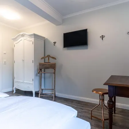 Tweed Hotel