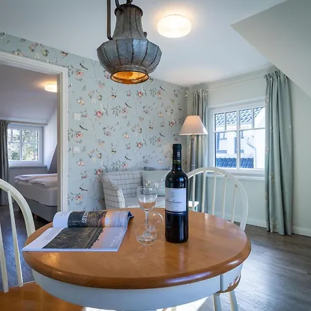 Tweed Hotel 3*